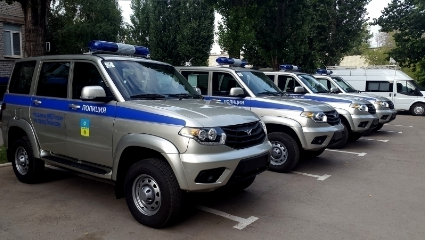 Патрульным Волгоградской области в честь Дня ППС вручили новые авто