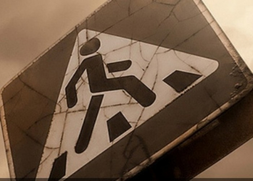 Водитель Mercedes насмерть сбил пешехода под Волгоградом