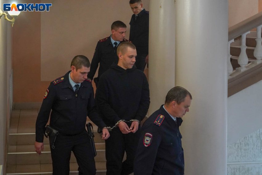 В Волгограде началось второе заседание по делу Никиты Журавеля: ему может грозить пожизненное за госизмену
