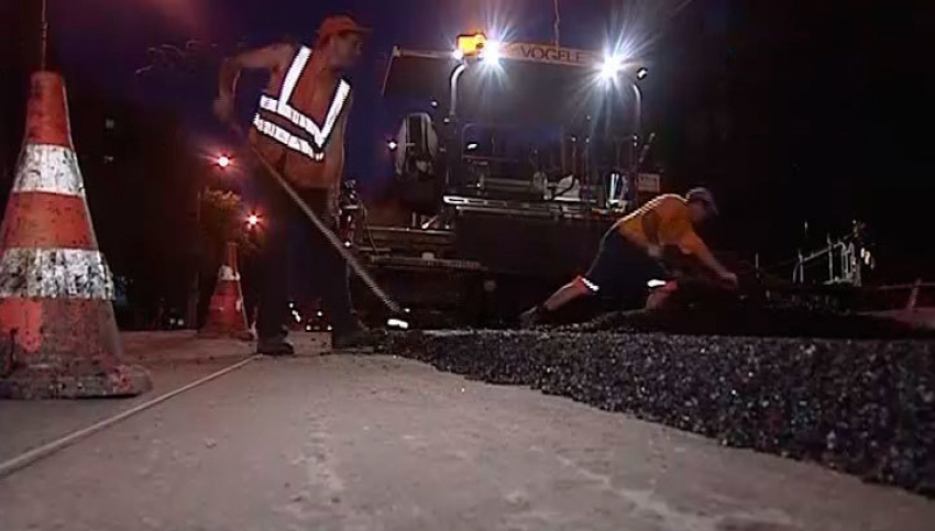 Под Волгоградом двое рабочих погибли во время дорожного ремонта на федеральной трассе
