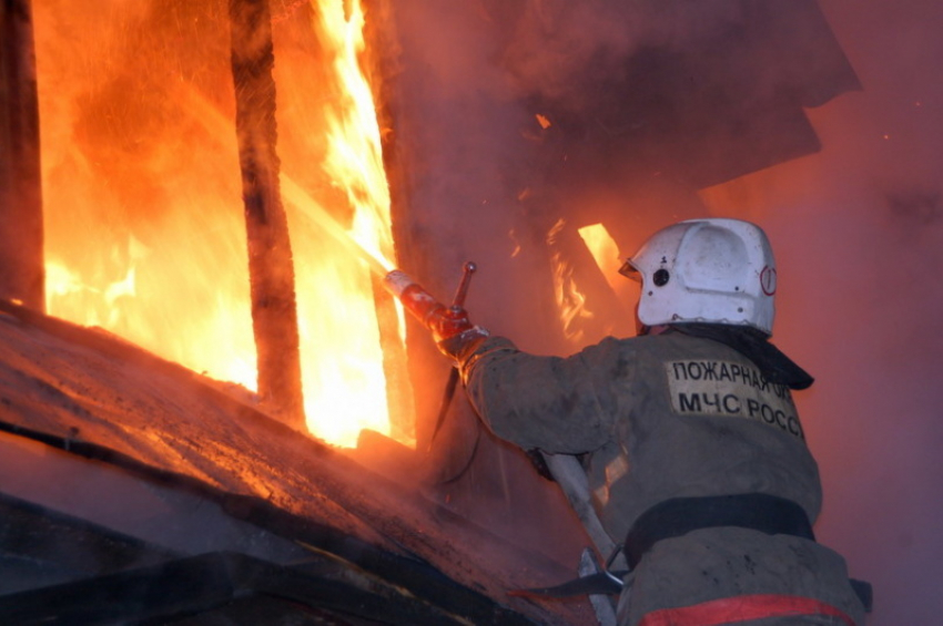 В Волгограде в квартире сгорел 22-летний парень 