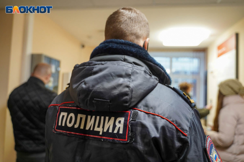 В Волгограде полицейский стал жертвой женского коварства на службе