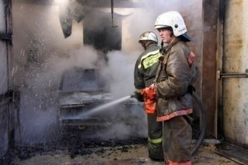 Очередной поджог иномарки в центре Волгограда