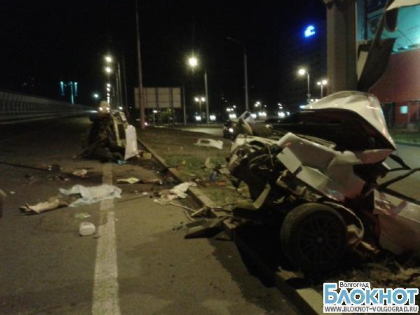На «танцующем» мосту Волгограда погиб водитель ВАЗ-21099