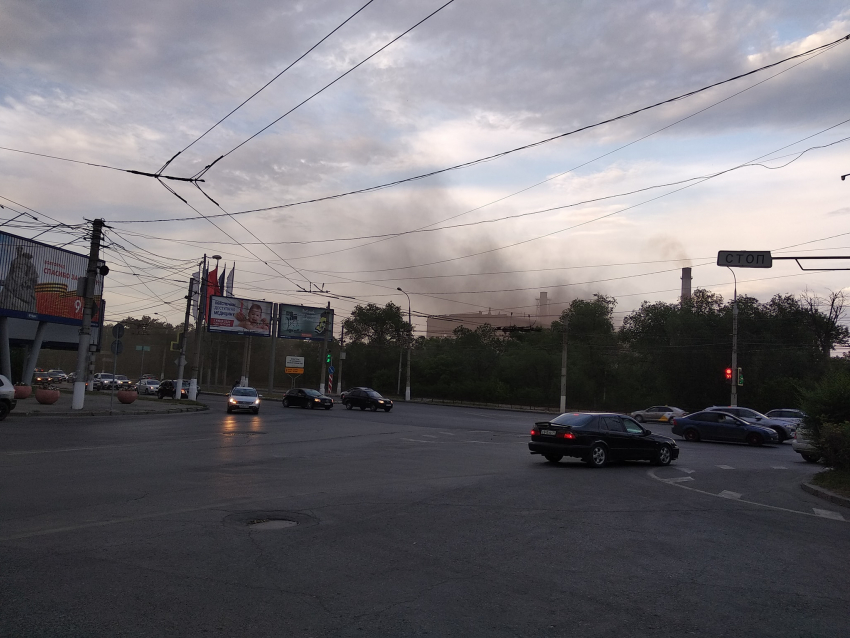 Зловонное облако окутало окрестности завода «Красный Октябрь» в Волгограде накануне большого концерта