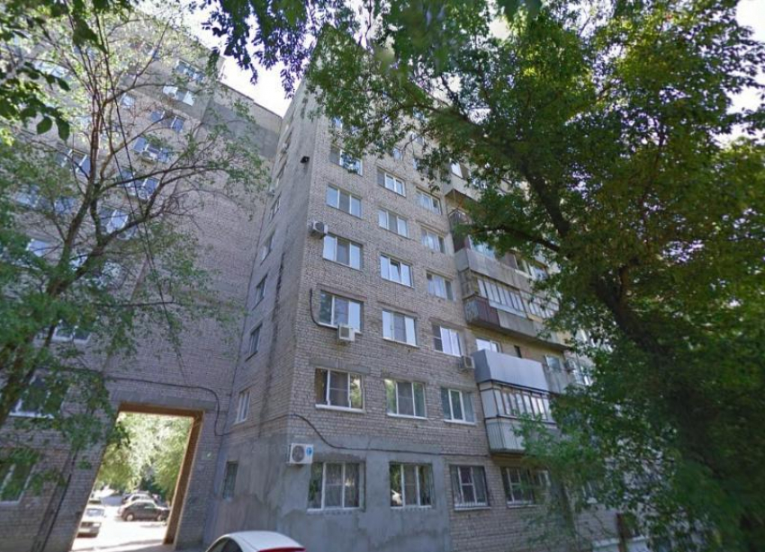 Мать пыталась спасти: стали известны подробности гибели женщины, выпавшей из окна в Волгограде