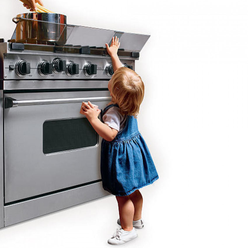 В Волгограде двое детей двух и пяти лет обварились кипятком