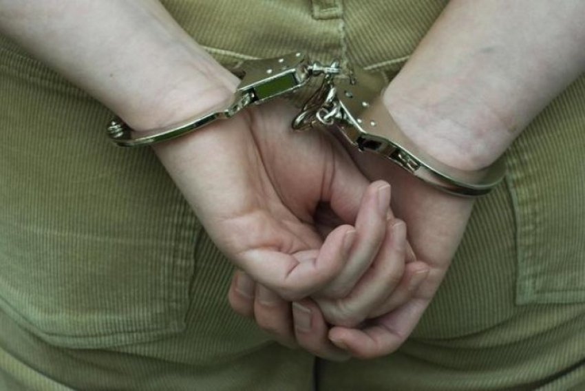 Под Волгоградом 35-летней грозит до 10 лет тюрьмы за разбойное нападение на пенсионерку