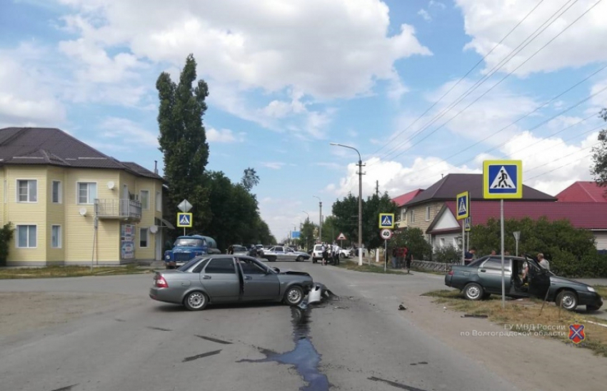 Три человека пострадали в ДТП в Палласовском районе