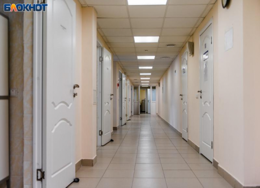Реаниматологи борются за жизнь 4-летнего выпавшего из окна волжанина 