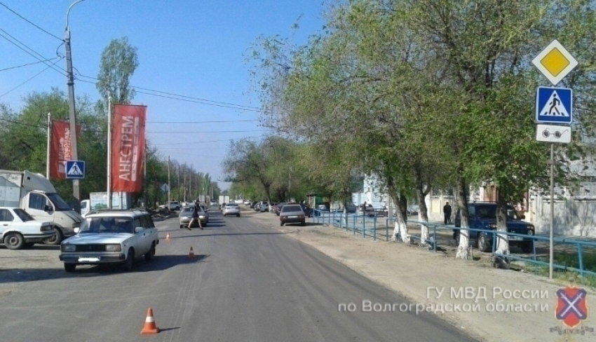  В Волгограде водитель на ВАЗ-2104 насмерть сбил 76-летнего пешехода на «зебре»