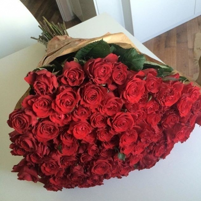 Выбираем красивые цветочные композиции на Новый год у Floristum.ru