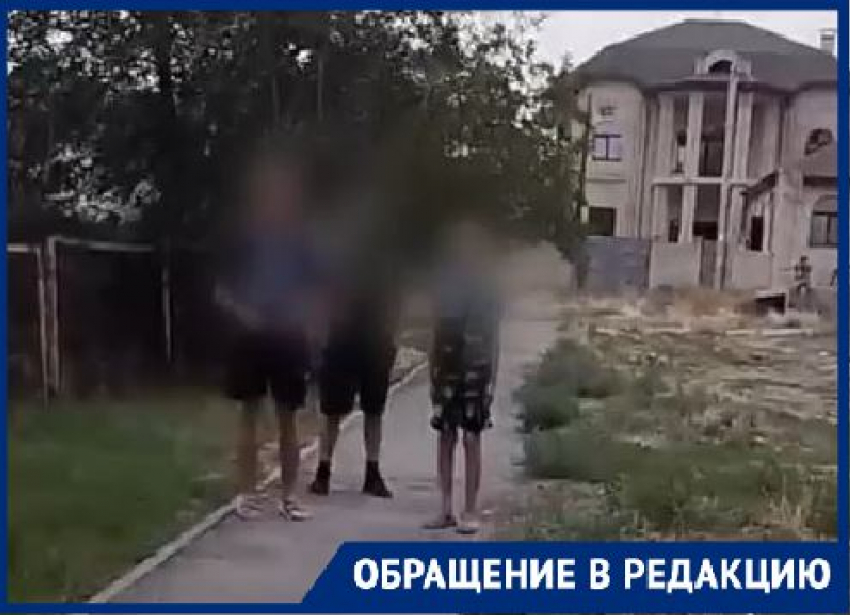 «Бросают камни в старушку, бьют стекла»: мать участника СВО пожаловалась на подростков из Волгограда