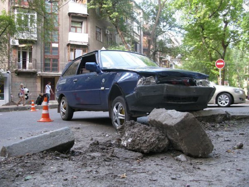 Под Волгоградом пьяный коп из Москвы попал в аварию