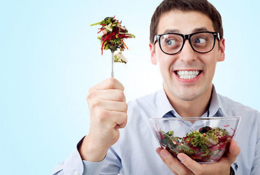 Под Волгоградом трое мужчин пытались похитить еду