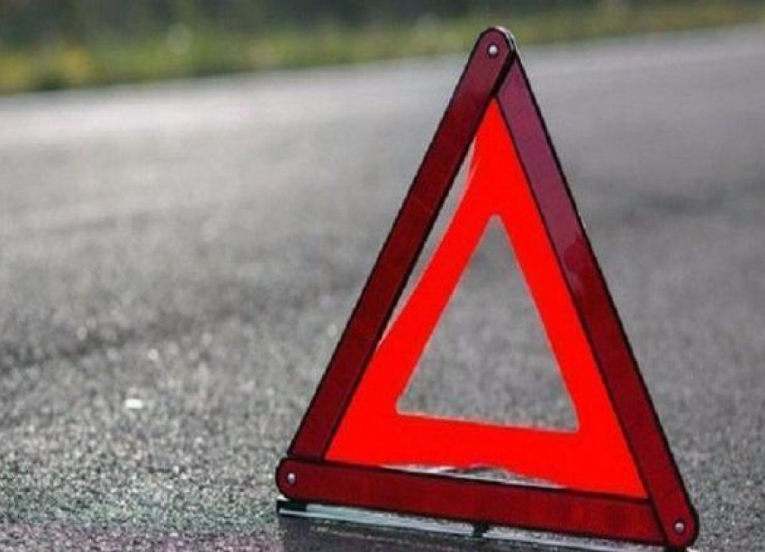 Мужчина погиб под колесами Hyundai на юге Волгограда