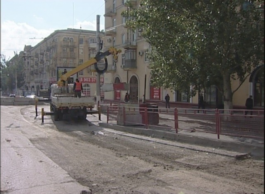 В Волгограде на Комсомольском мосту начался завершающийся этап ремонтных работ