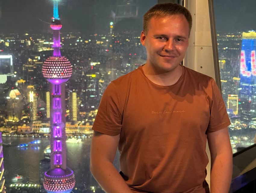 Директор волгоградского парка рухнул с 60-метровой башни в Китае