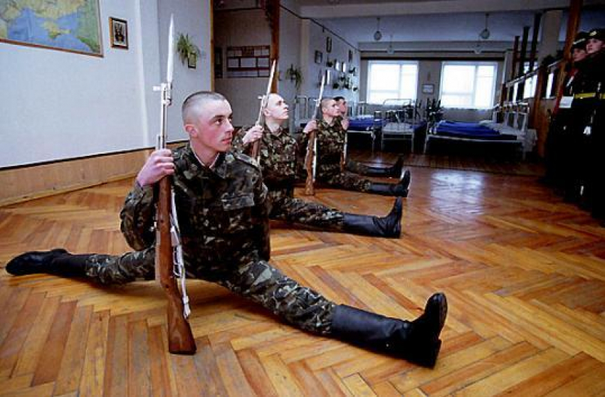 В Волгограде роту почетного караула научат танцевать