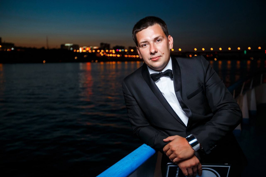 Известный волгоградский шоумен рассказал, сколько зарабатывает на свадьбах  