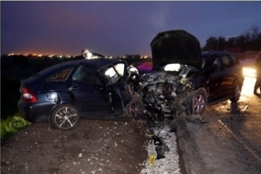 В тройном ДТП в Волжском пострадал 30-летний водитель Hyundai 