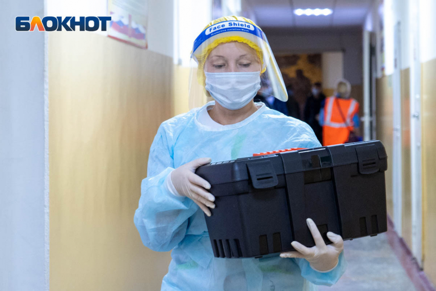 Умерли после самолечения: подробности о 5 погибших от COVID-19 в Волгоградской области