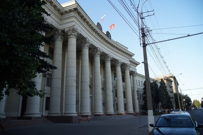 Десятерых депутатов Волгоградской области лишили полномочий