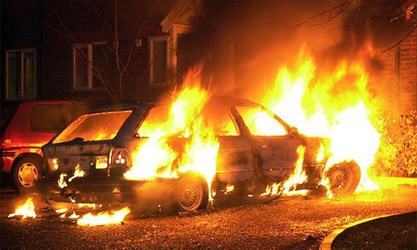 В Волгограде за ночь сожгли «Hyundai» и «Renault»
