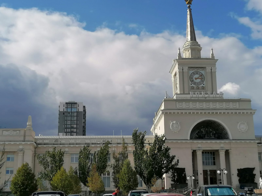 «Волгоград еще думает почему он на дне»: москвича взбесила работа Яндекс Go