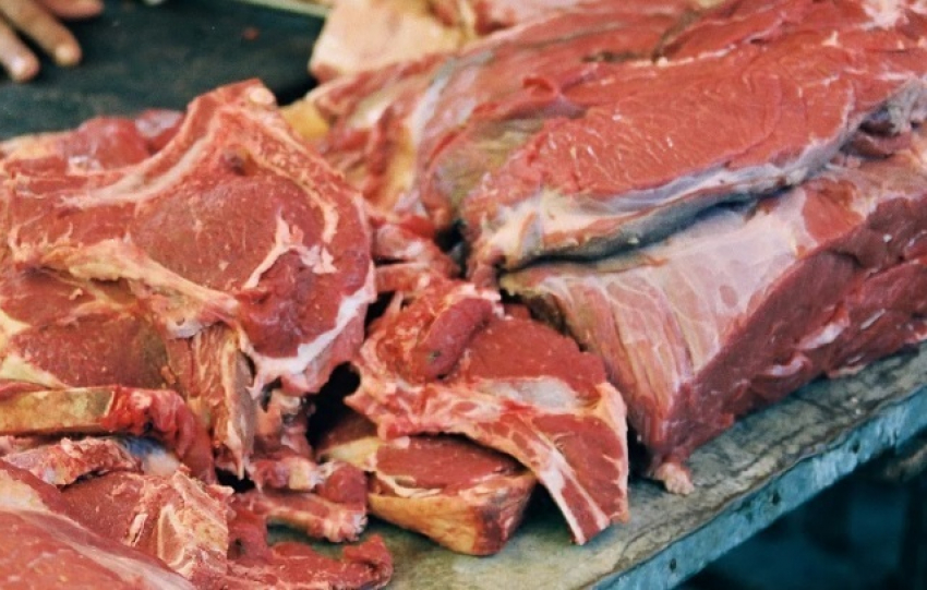 Мясо неизвестного происхождения обнаружили у волгоградского предпринимателя