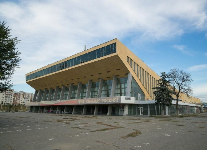На ремонт Дворца спорта в Волгограде потратят еще 32,7 млн рублей