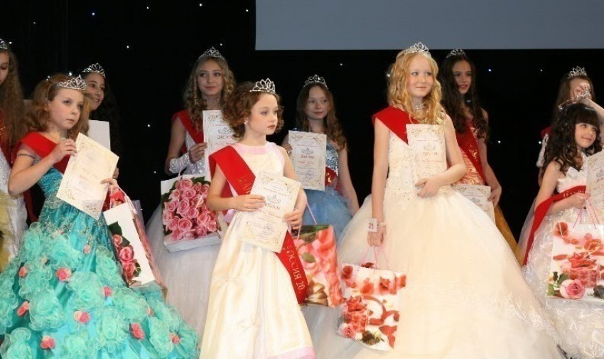 Две юные волгоградки стали победительницами конкурса «Маленькая Мисс Россия»