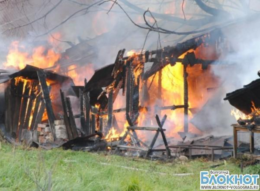 Пожар в Краснооктябрьском районе Волгограда: 1 в больнице