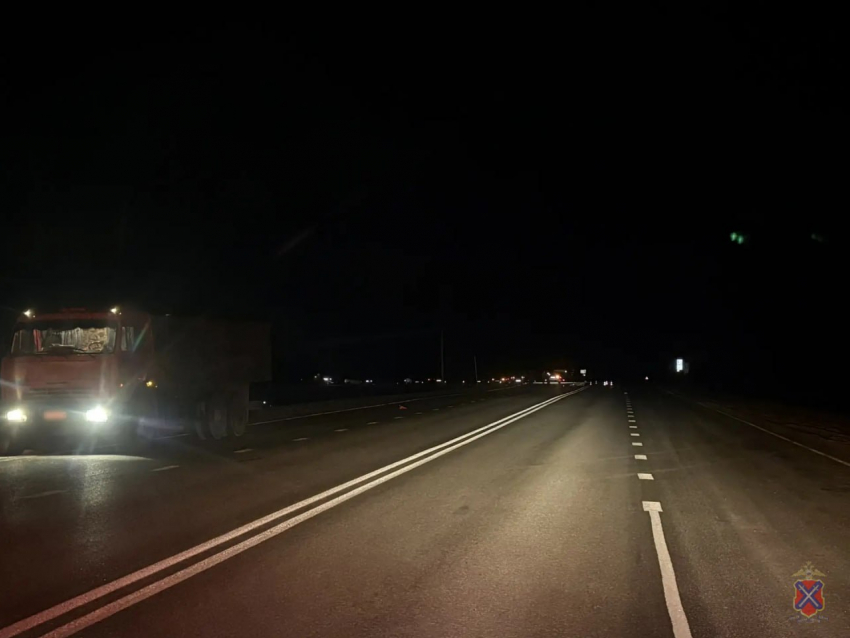 КамАЗ насмерть переехал женщину под Волгоградом