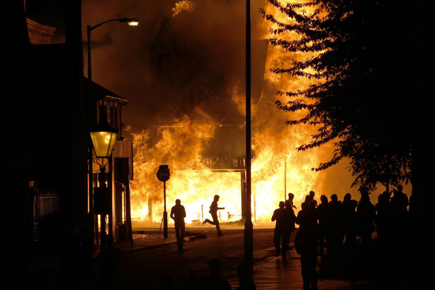 Под Волгоградом под Новый год сгорел сельский магазин