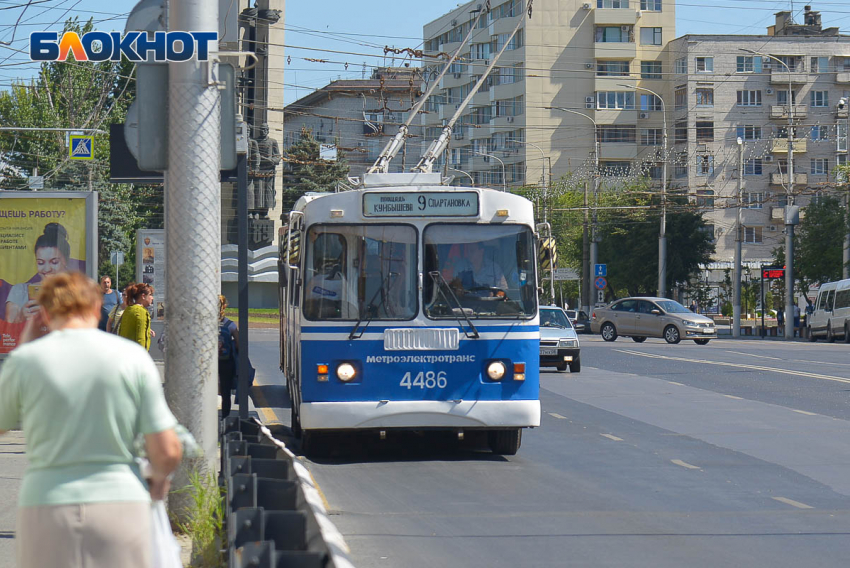 90-летняя волгоградка отсудила у «Метроэлектротранс» компенсацию за падение в троллейбусе