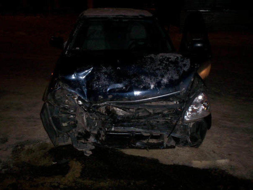 Под Волгоградом на «Ладе Приоре» перевернулся курсант академии МВД