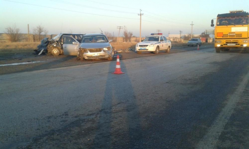 В Волгограде в ДТП Daewoo и Toyota погибла 60-летняя пассажирка