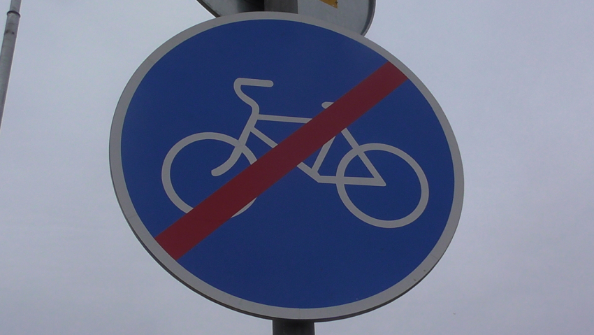 13-летний велосипедист протаранил «двенадцатую» в Волгограде, несмотря на сигналы водителя 