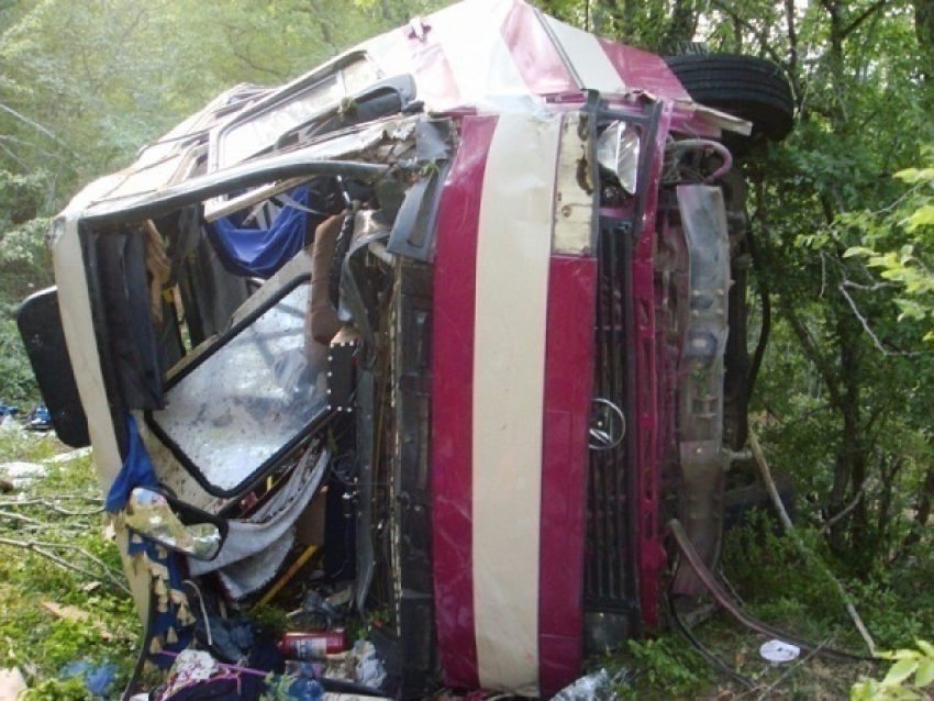 В ДТП с автобусом в Крыму пострадали 2 ребенка и взрослые из Волгоградской области