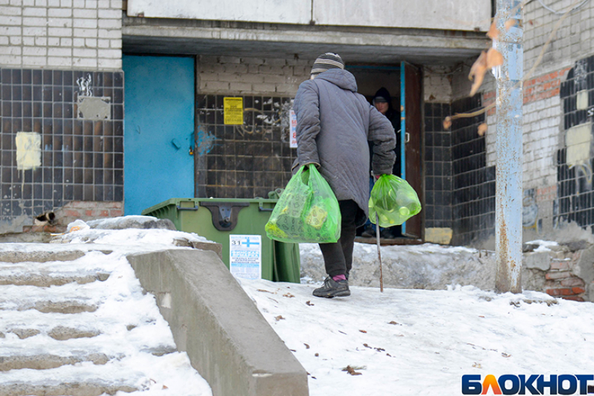 42% дохода каждого волгоградца в месяц уходит на еду