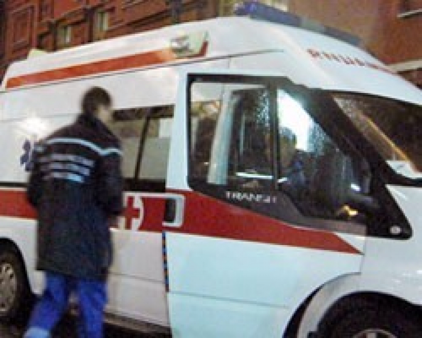 Супервайзер «Эльдорадо» сбил девушку напротив рынка «Смалс» в Волгограде