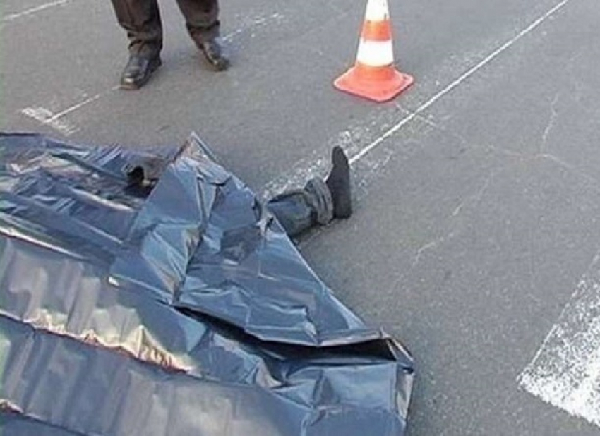53-летний мужчина погиб под колесами Volvo на федеральной трассе под Волгоградом