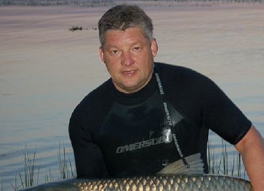 Утонувший кандидат в мэры Волгограда нырнул в ледяную воду без акваланга 