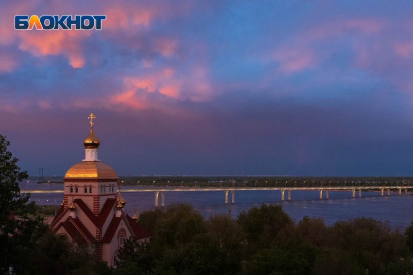 На Волгоградскую область надвигаются шторм и грозовые ливни