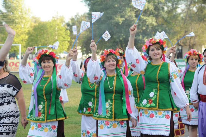 В Волгоградском регионе провели фестиваль украинской культуры