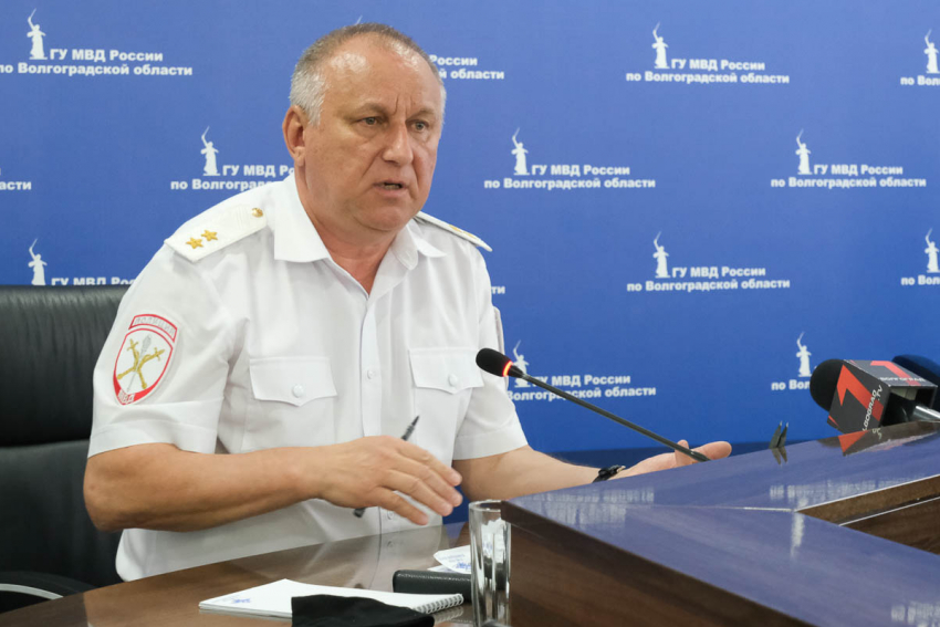 Главный полицейский Волгоградской области Александр Кравченко отмечает день рождения