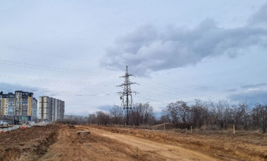 На Семи Ветрах в Волгограде прокладывают четырехполосные дороги за 86 млн к новостройкам 