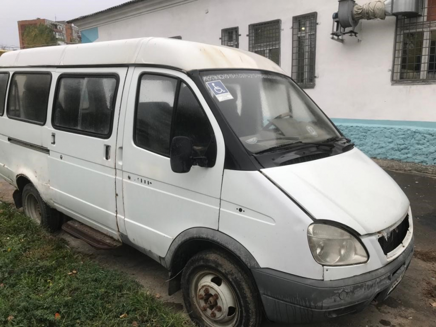 Ржавые машины из гаража администрации Волгоградской области пятый раз пытаются продать на торгах