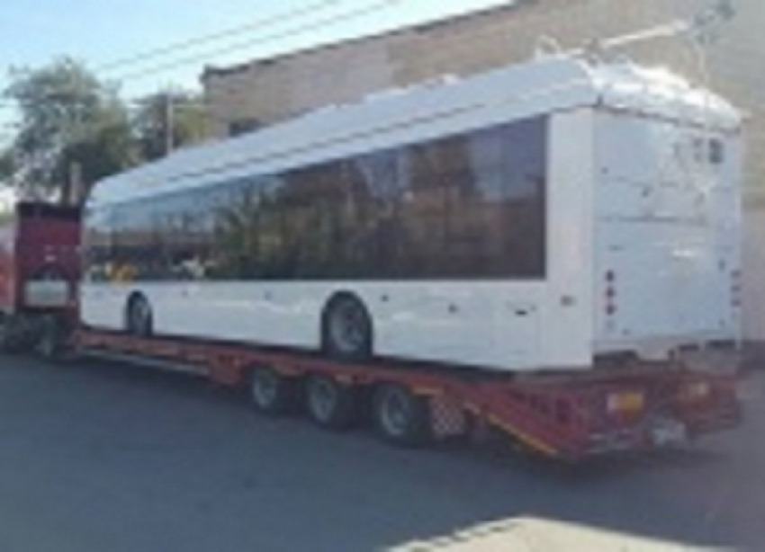 В Волгоград на испытания прибыл троллейбус на батарейках